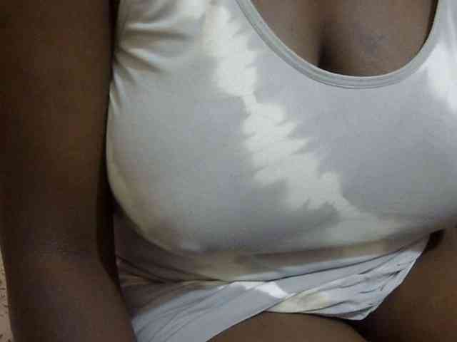 pretty-lioness webcam