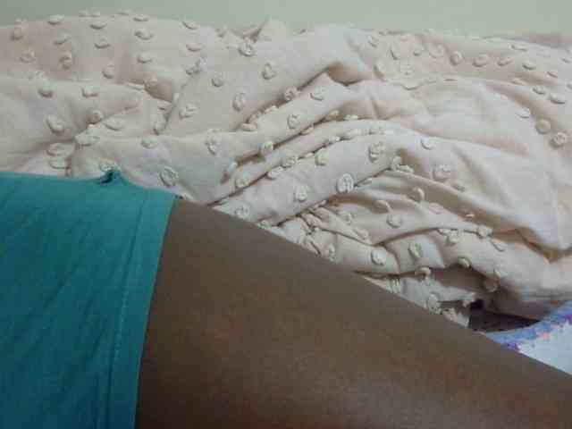 pretty-lioness webcam