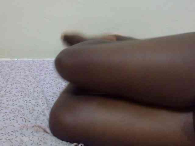 pretty-lioness webcam