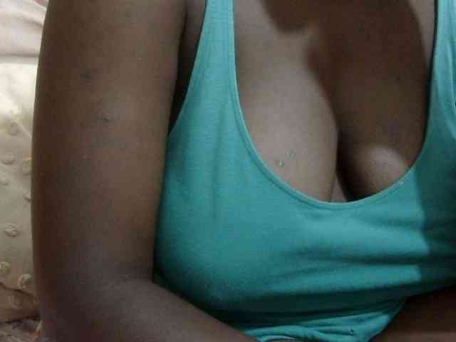 pretty-lioness webcam