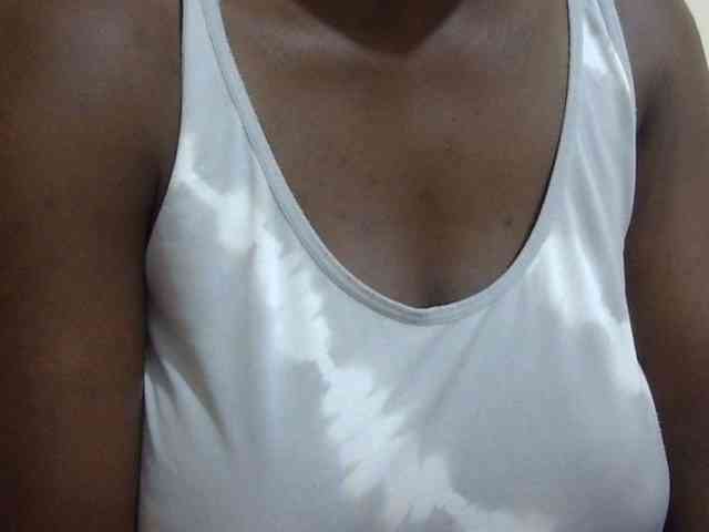 pretty-lioness webcam