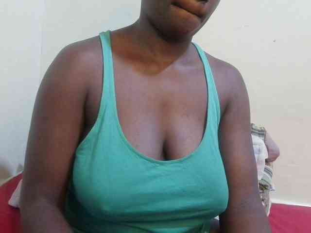 pretty-lioness webcam