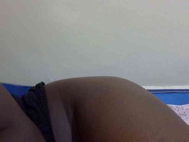 pretty-lioness webcam