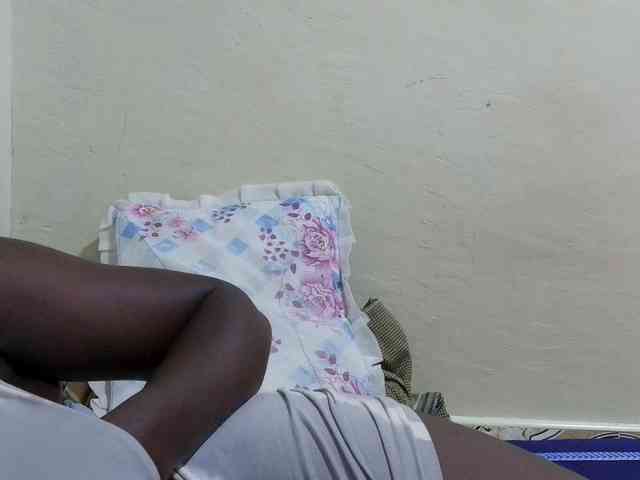 pretty-lioness webcam