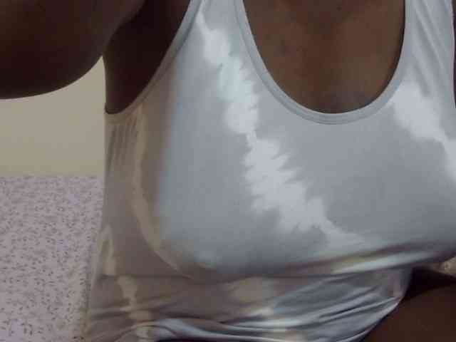 pretty-lioness webcam