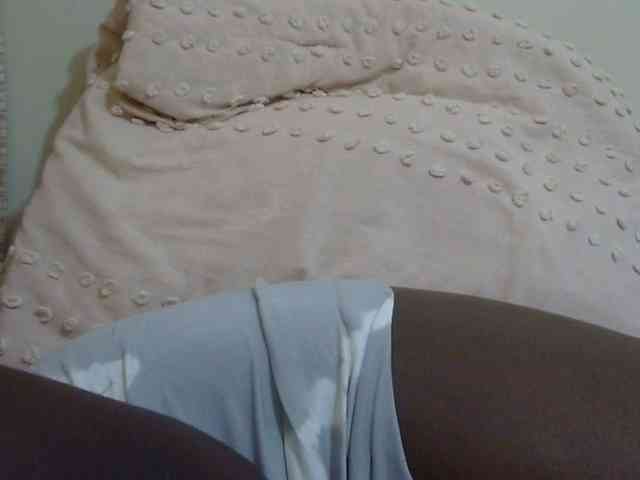 pretty-lioness webcam