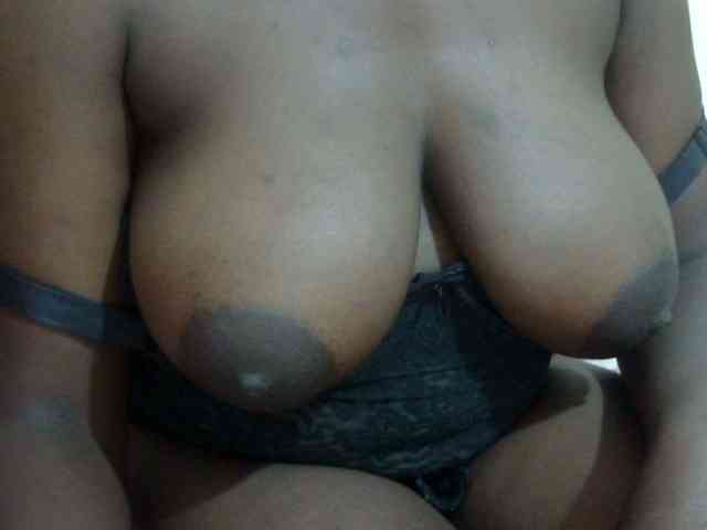 pretty-lioness webcam