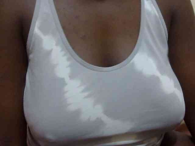 pretty-lioness webcam