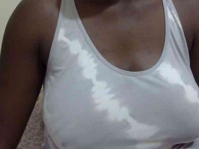 pretty-lioness webcam