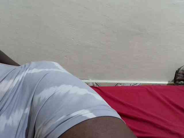 pretty-lioness webcam