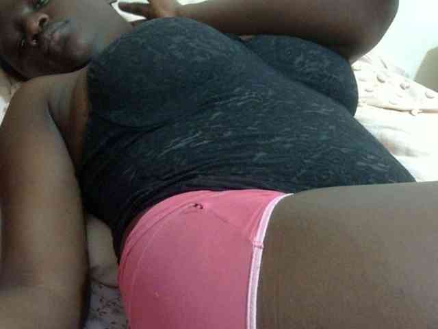 pretty-lioness webcam