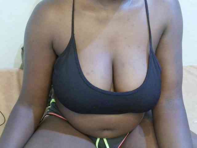 pretty-lioness webcam