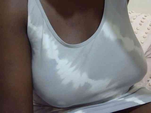 pretty-lioness webcam