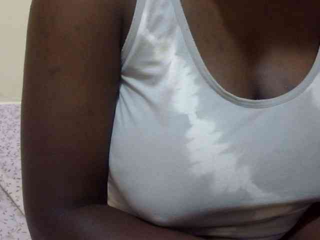 pretty-lioness webcam