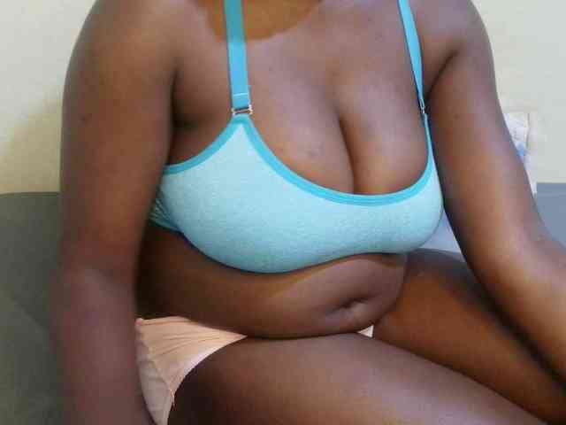 pretty-lioness webcam