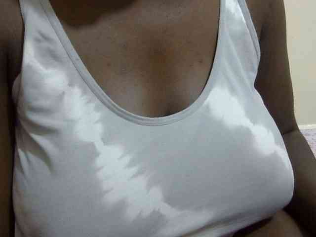 pretty-lioness webcam