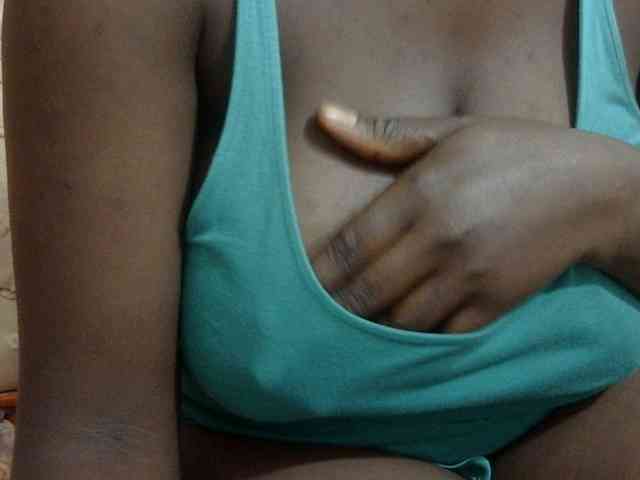 pretty-lioness webcam