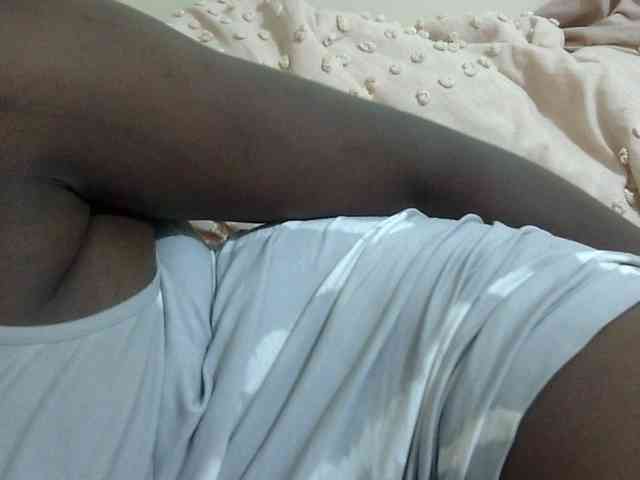 pretty-lioness webcam