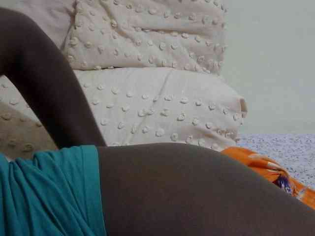 pretty-lioness webcam