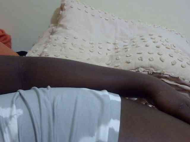 pretty-lioness webcam