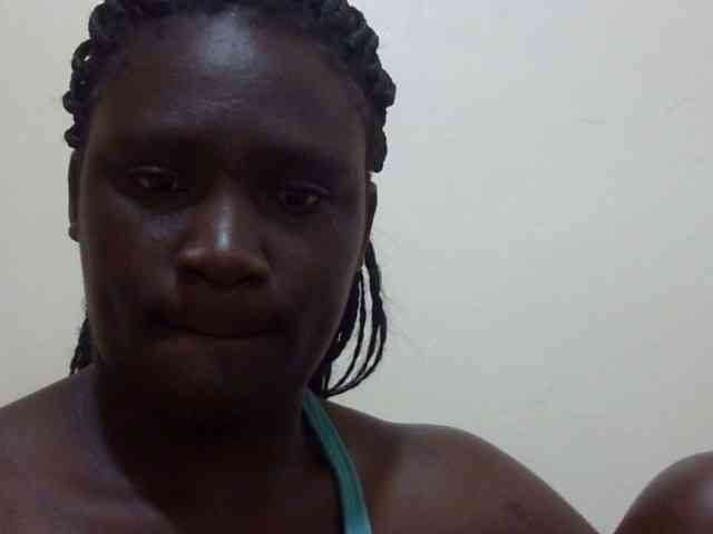 pretty-lioness webcam