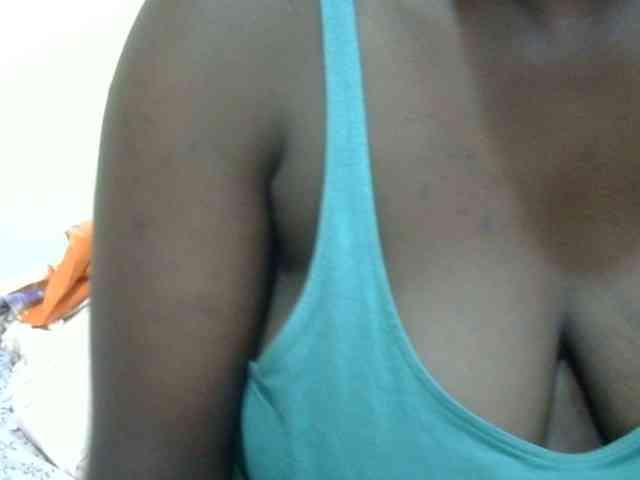 pretty-lioness webcam