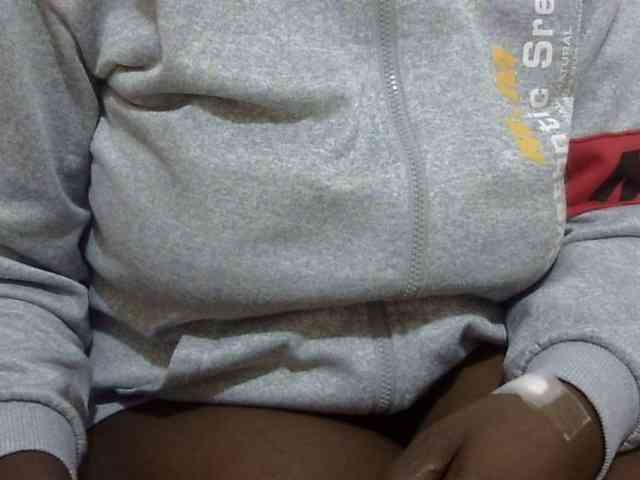 pretty-lioness webcam