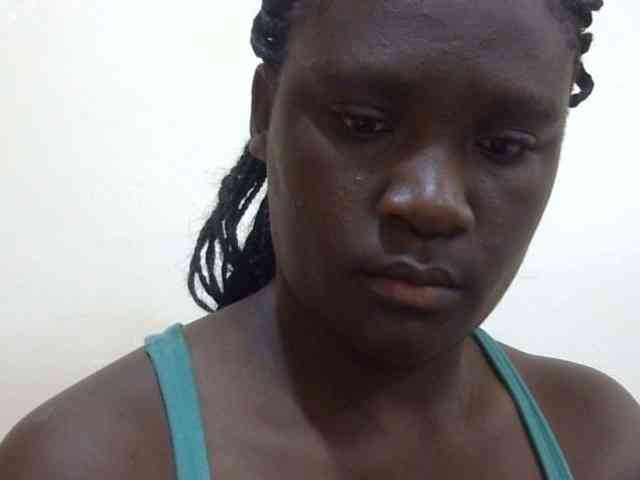 pretty-lioness webcam