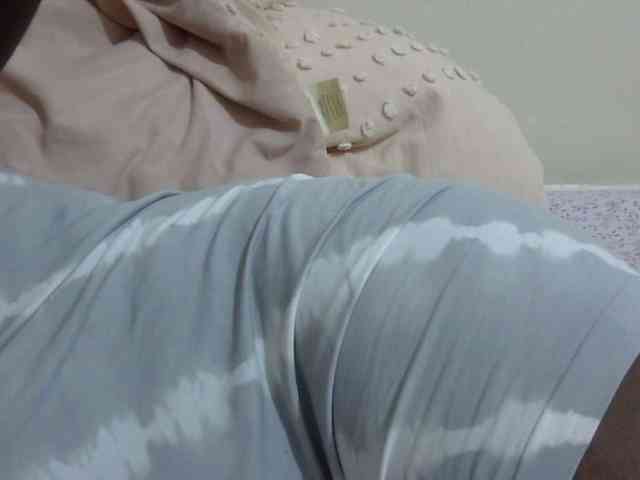 pretty-lioness webcam