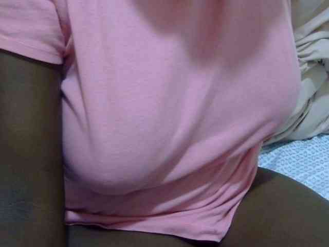 pretty-lioness webcam