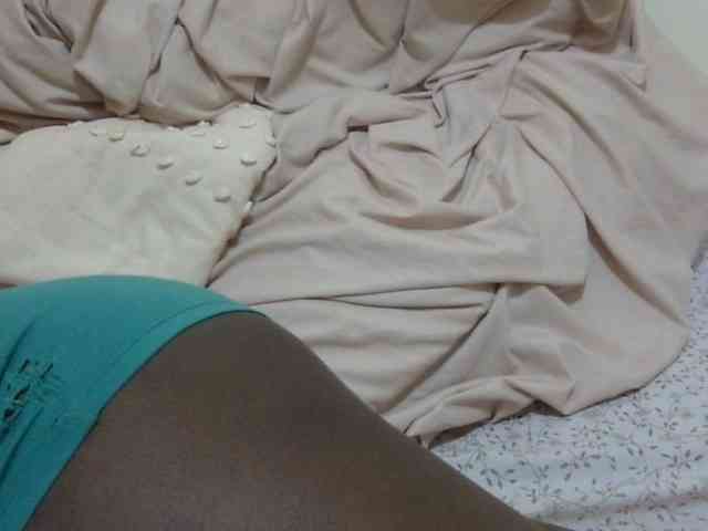 pretty-lioness webcam