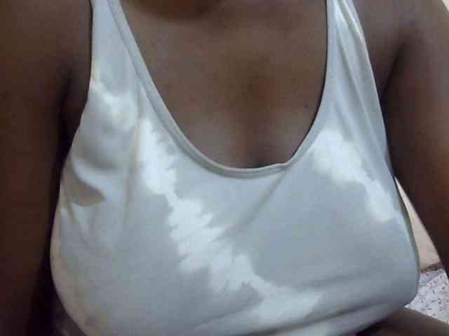 pretty-lioness webcam