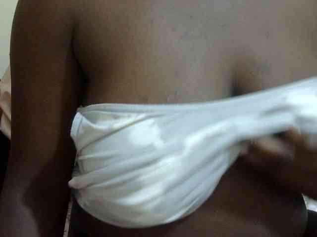 pretty-lioness webcam