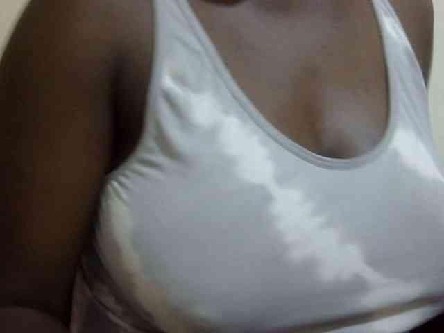 pretty-lioness webcam