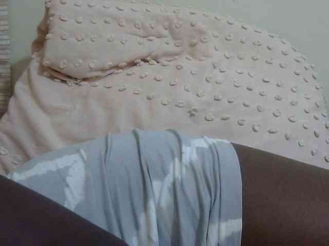 pretty-lioness webcam