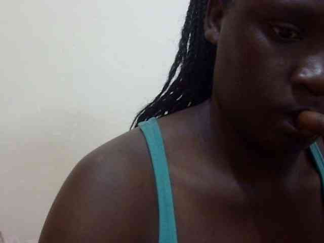 pretty-lioness webcam