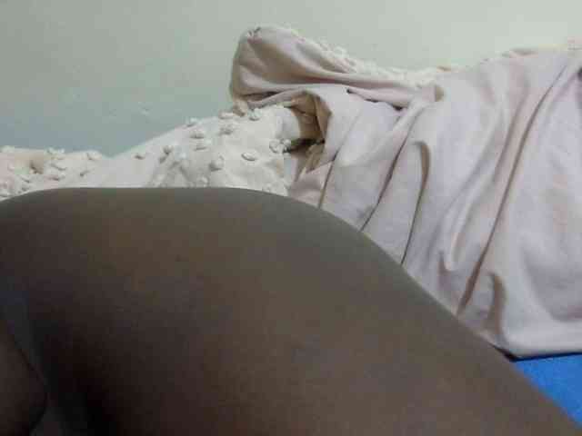 pretty-lioness webcam