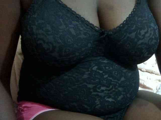 pretty-lioness webcam