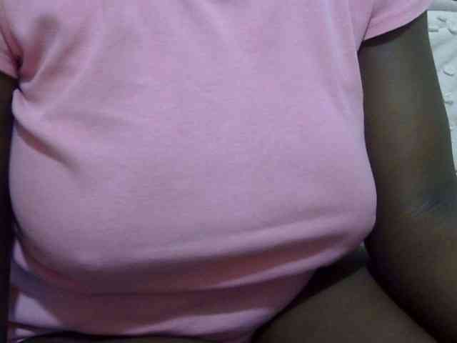 pretty-lioness webcam