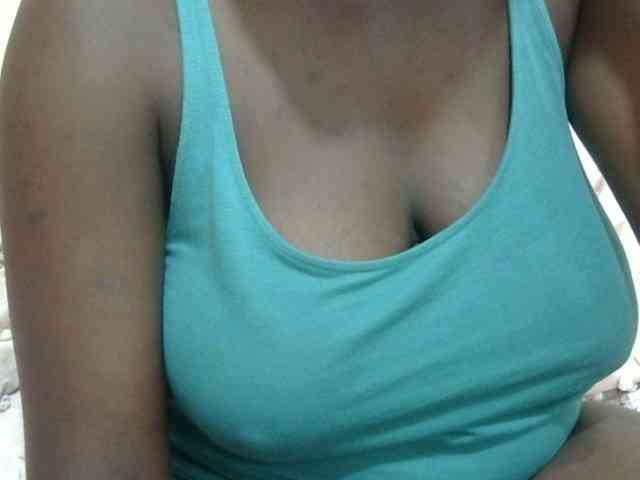 pretty-lioness webcam