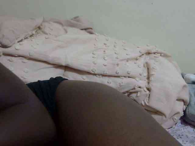 pretty-lioness webcam