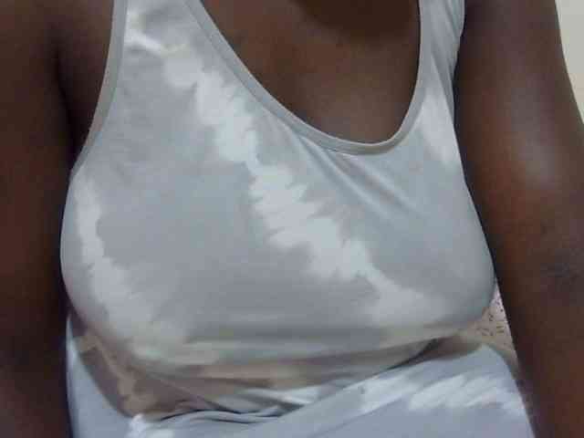 pretty-lioness webcam