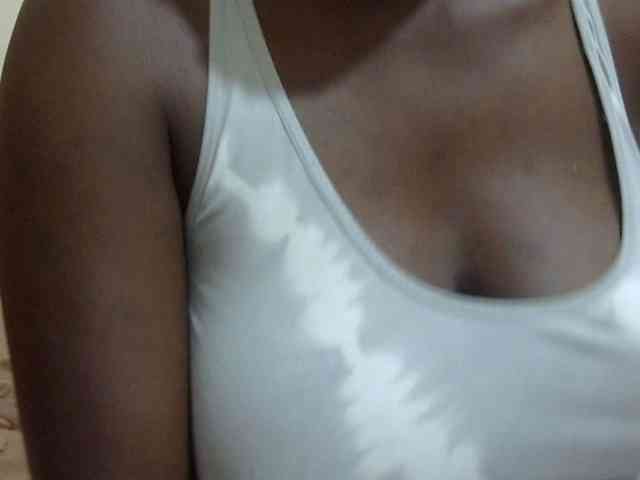 pretty-lioness webcam