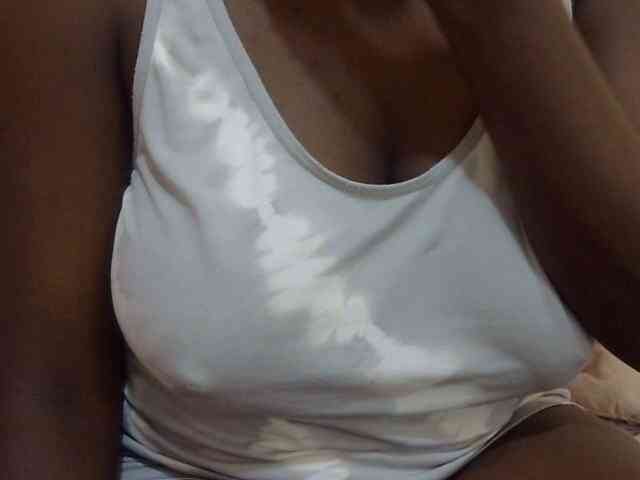 pretty-lioness webcam