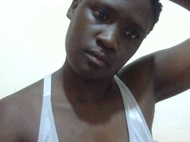 pretty-lioness webcam