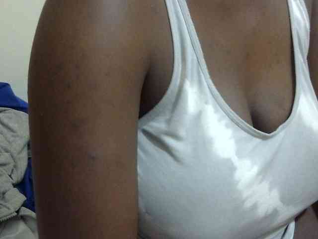 pretty-lioness webcam