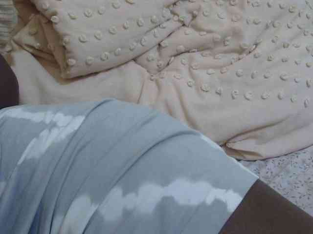 pretty-lioness webcam