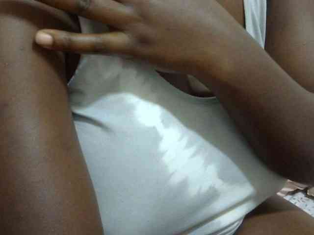 pretty-lioness webcam