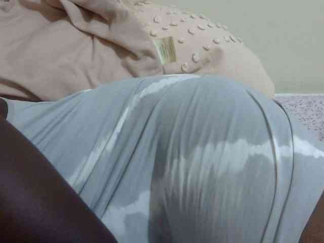 pretty-lioness webcam