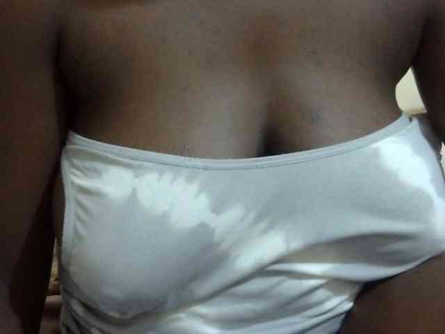 pretty-lioness webcam